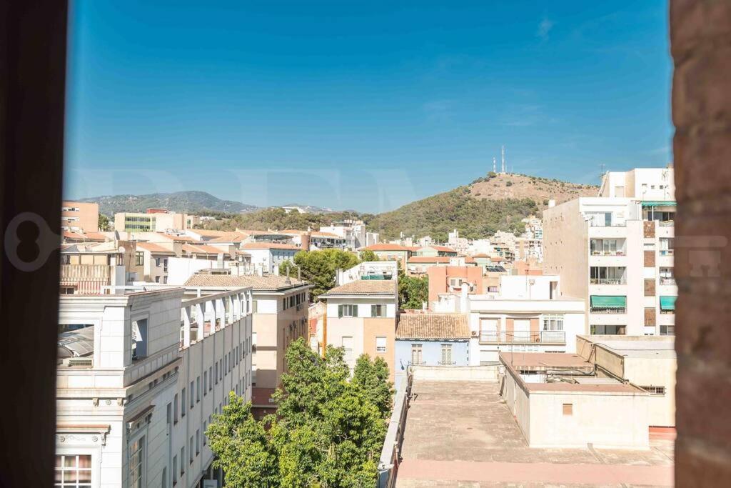 Modern Apartment Next To The Cervantes Theatre By Rems Málaga Exteriör bild