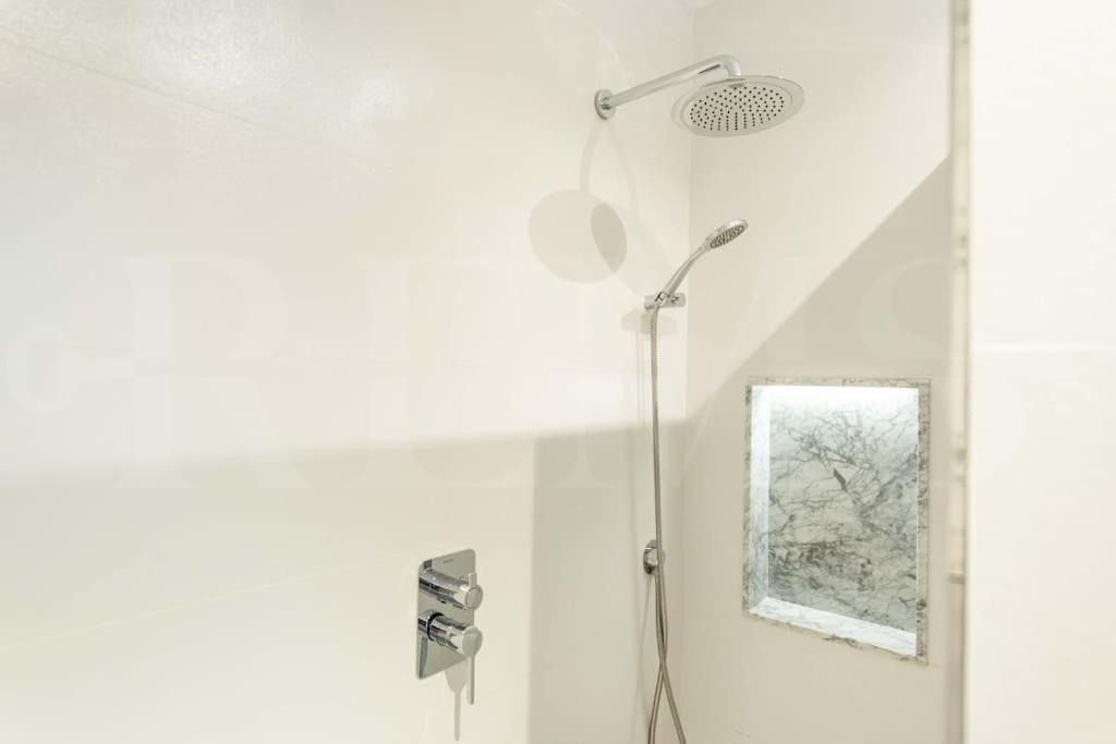 Modern Apartment Next To The Cervantes Theatre By Rems Málaga Exteriör bild